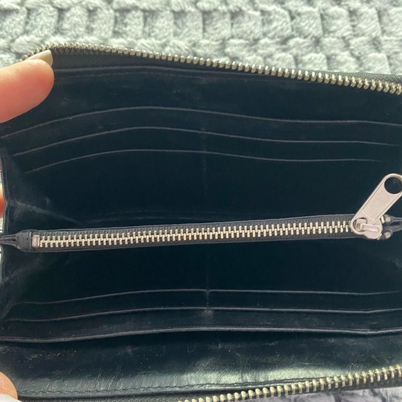 Tory Burch wallet - Picture 2 of 4